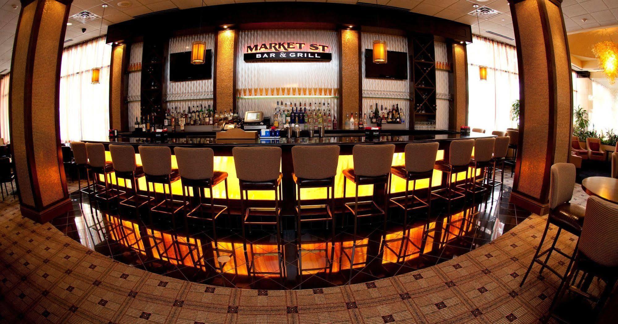 Hotel Doubletree By Hilton Poughkeepsie Exteriér fotografie
